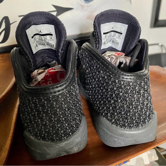 Jordan’s Nike kids - Picture 2 of 5